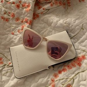 QUAY AUSTRALIA X JLO REINA ROSE GOLD SUNGLASSES